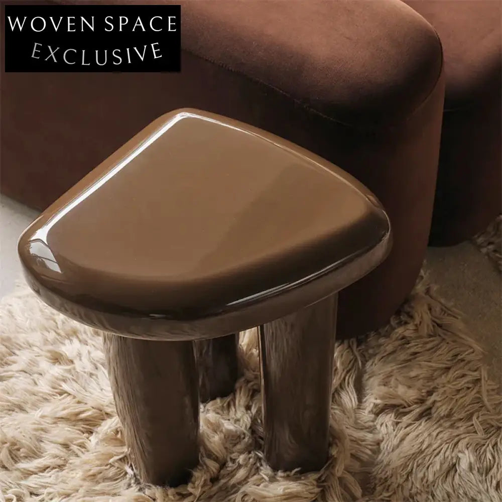 Chic Mid-Century Wood Accent Table, Versatile Living Room Coffee Table