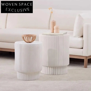 Chic Modern Minimalist White Fiberglass Round Coffee Table for Living Room