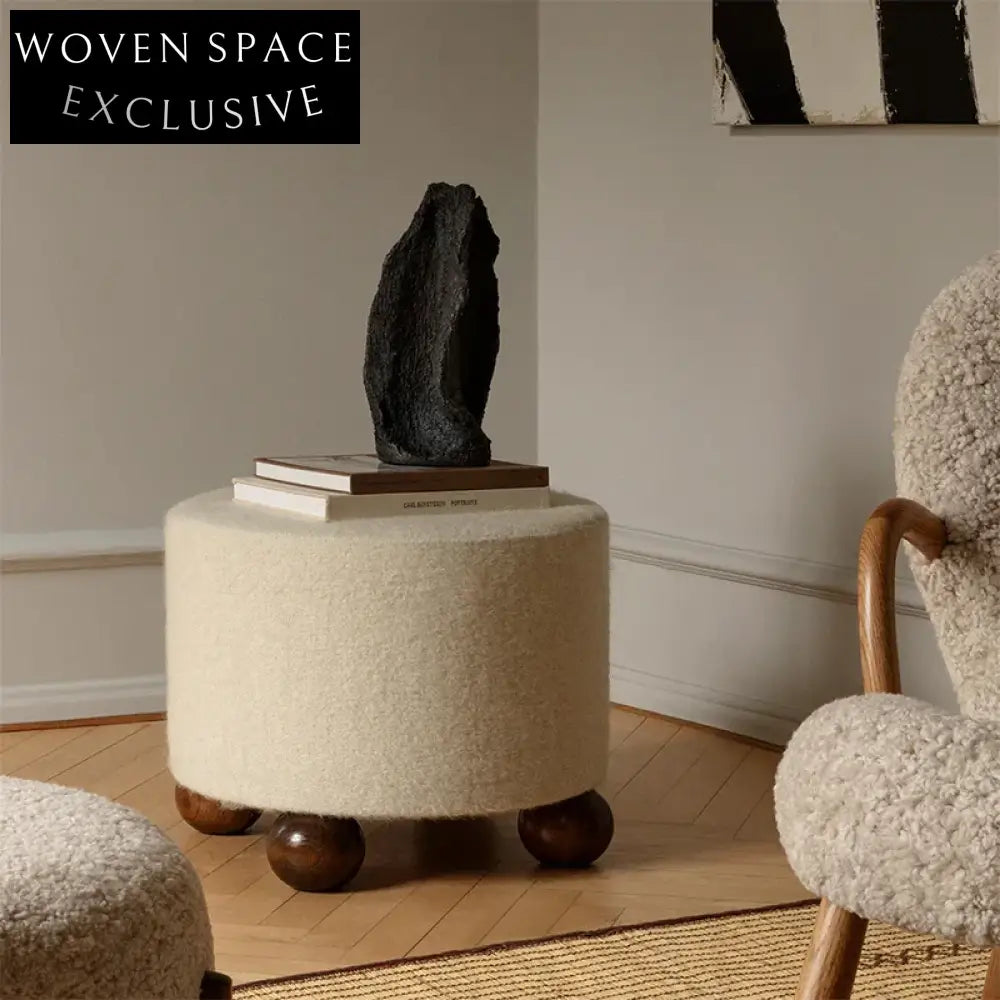 Chic Nordic Boucle Fabric Round Ottoman: Modern Living Room Accent Stool Chair