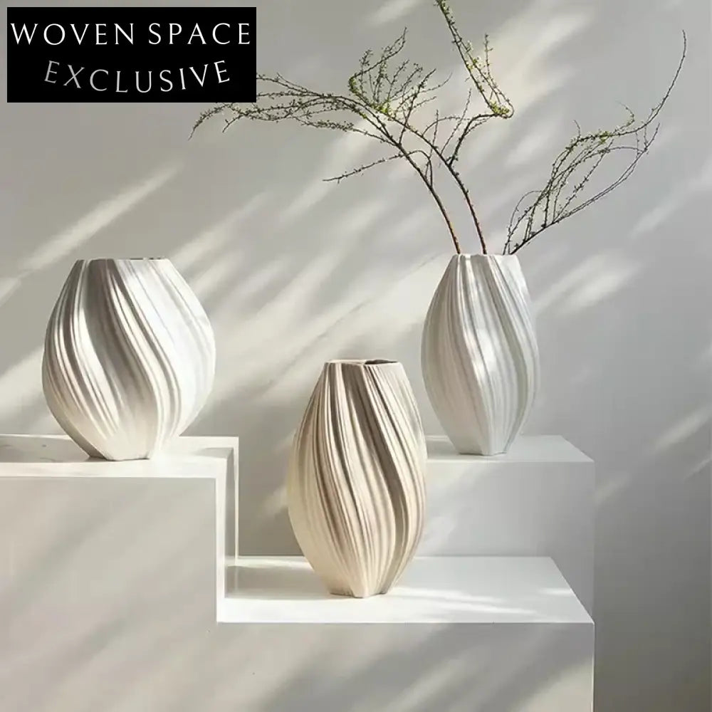 Chic Nordic Ceramic Flower Vase for Modern Home Decor and Dried Arrangements