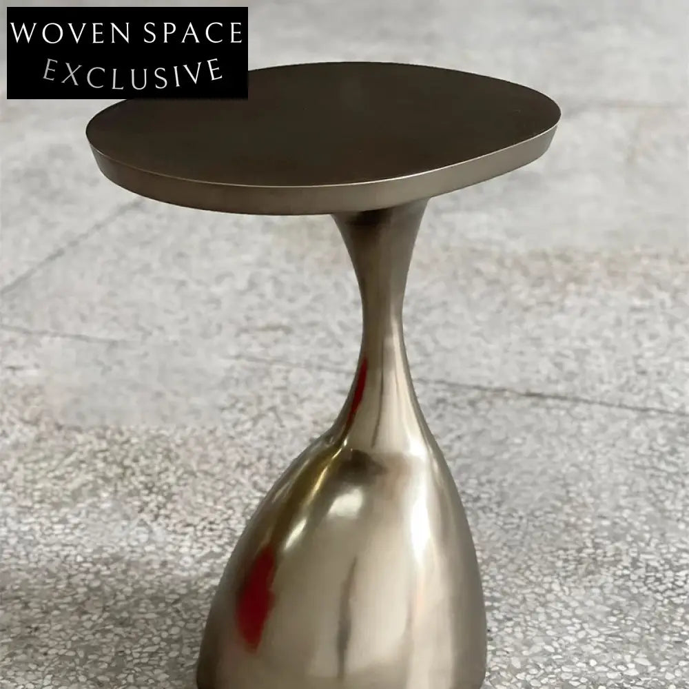 Chic Nordic Round Golden Metal Fiberglass Top Coffee Table for Living Room