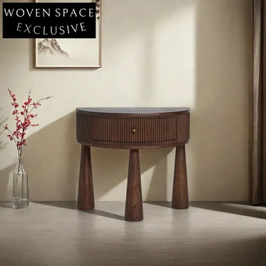 Chic Retro Walnut Solid Wood Nightstand with Drawer, Bedside End Table