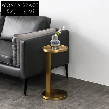 Chic Round Gold C-Shaped Side Table - Modern Living Room Accent Furniture