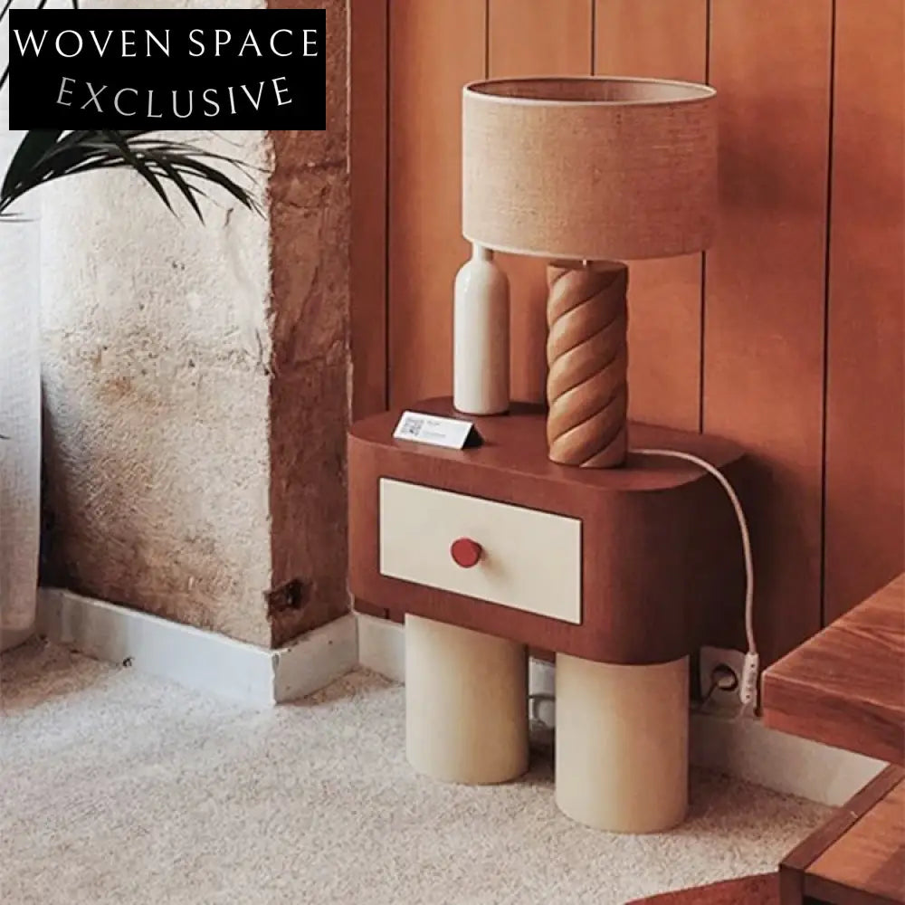 Chic Solid Wood Nightstand with Storage Drawer - Modern Bedroom Side Table