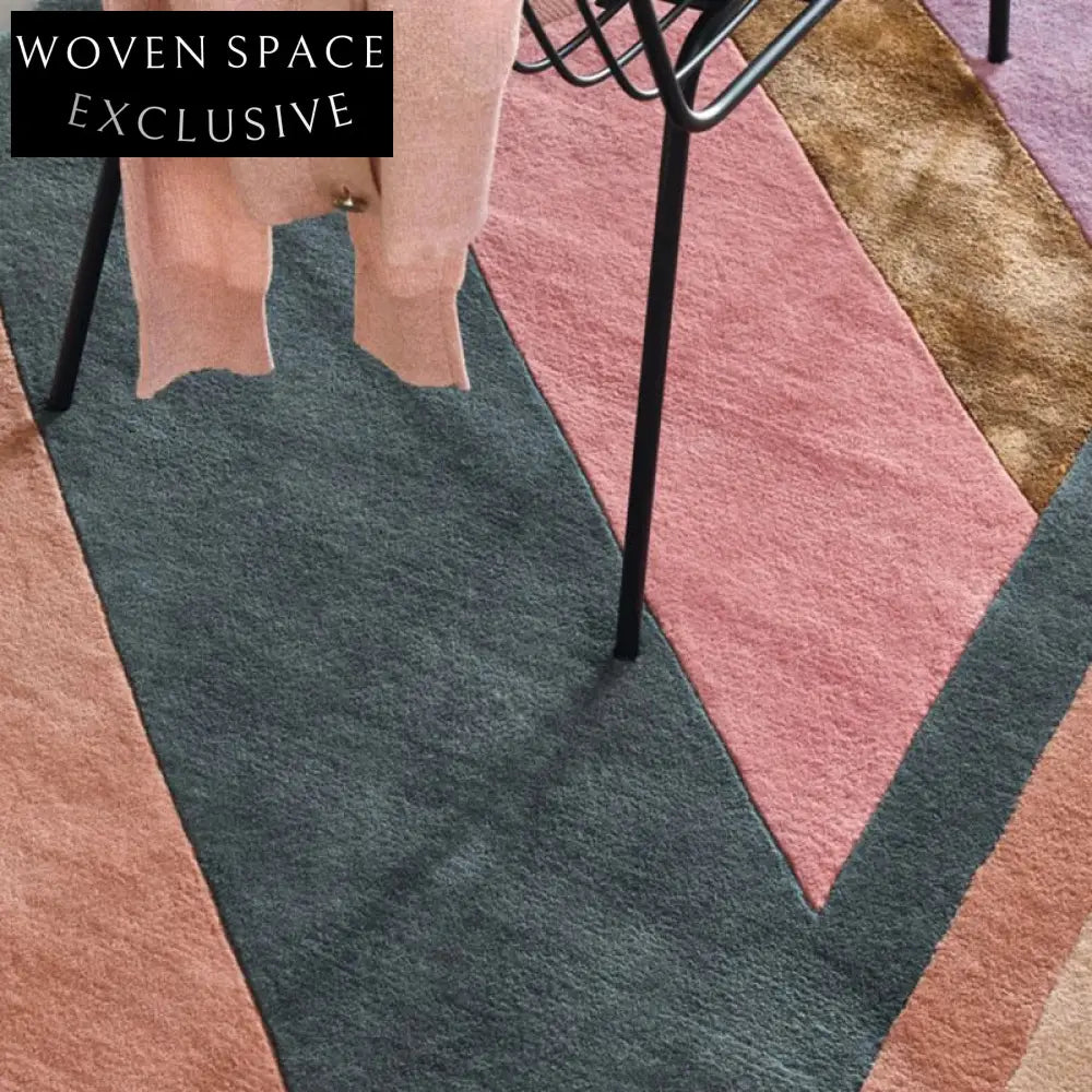 Coze Elegant Modern Pink Stripe Geometric Polyester Area Rug for Living Room