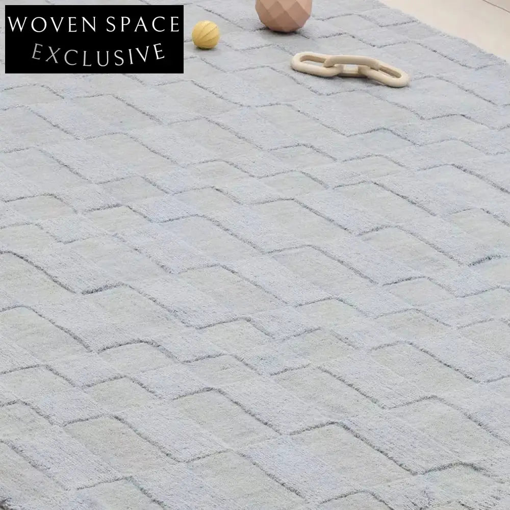 Cozy Japanese Minimalist Solid Polyester Area Rug for Quiet Living & Comfort