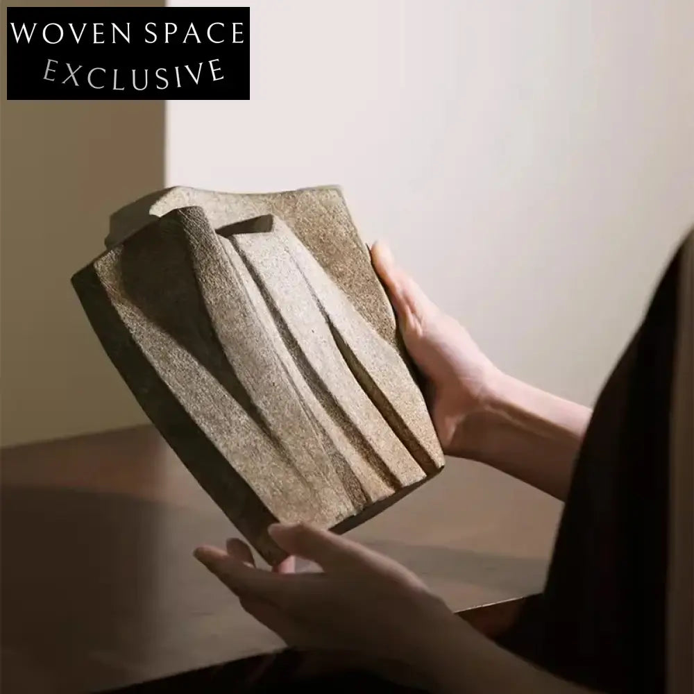 Creative Irregular Resin Art Decor Vase for Living Room Tabletop Display Vase