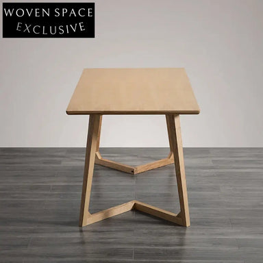 Elegant American Modern Oak Solid Wood Dining Table for Restaurants and Homes