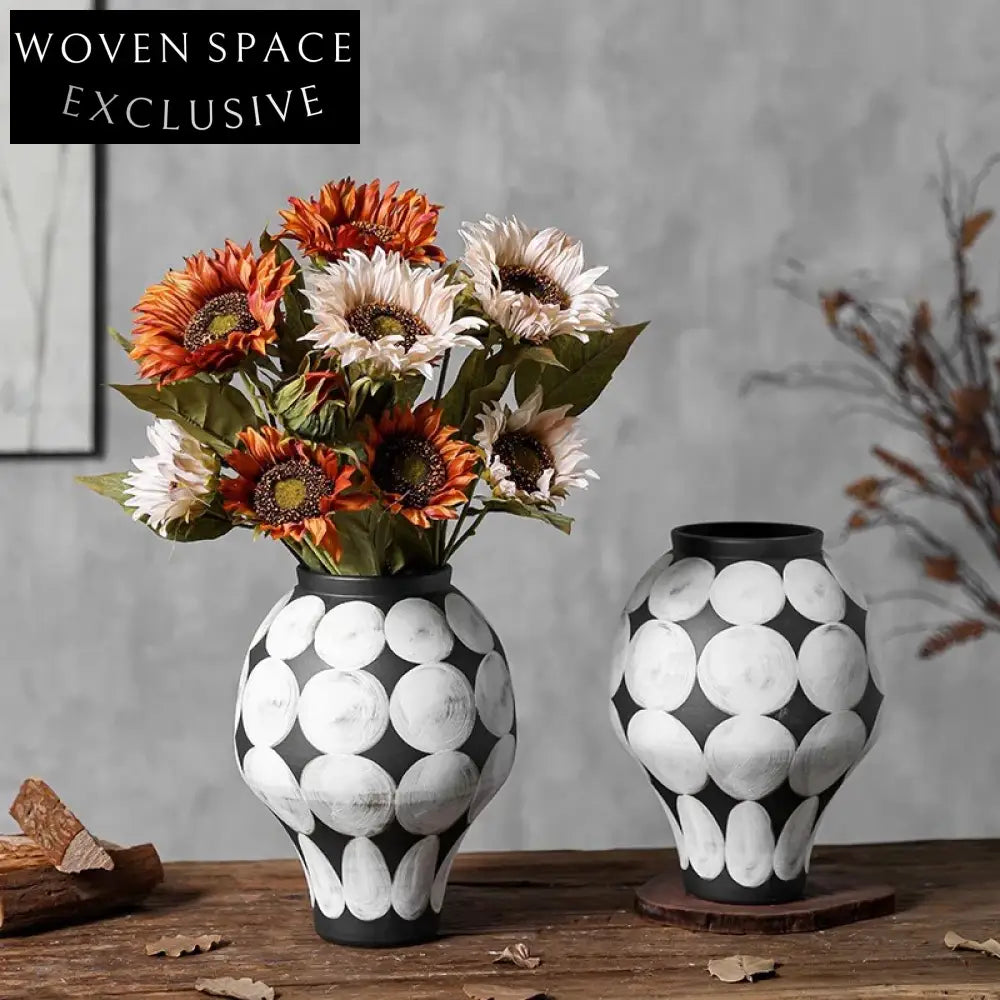 Elegant Art Deco Ceramic White and Gold Flower Vase for Modern Home Decor