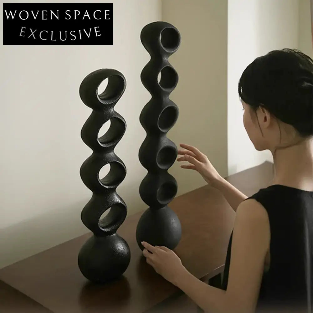 Elegant Black Oval Resin Artistic Frame Ornament for Modern Decor