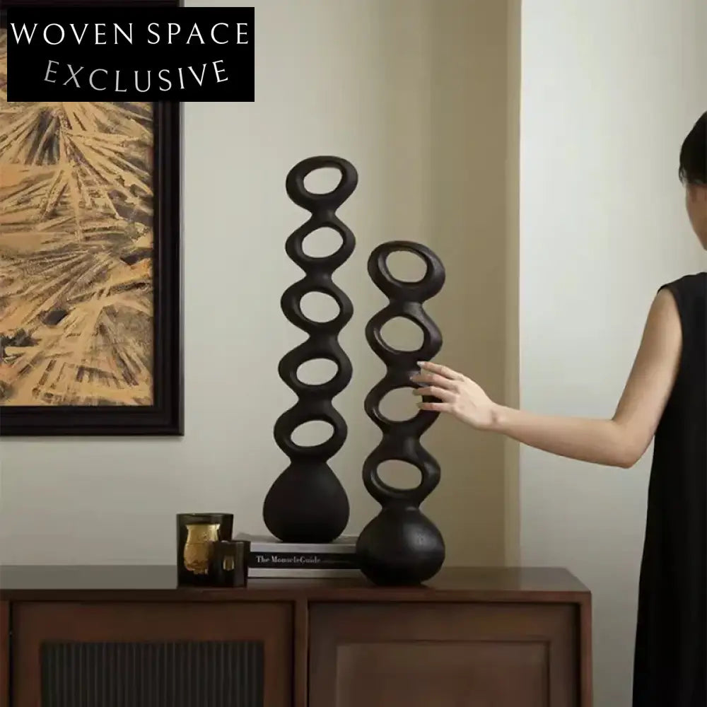 Elegant Black Oval Resin Artistic Frame Ornament for Modern Decor