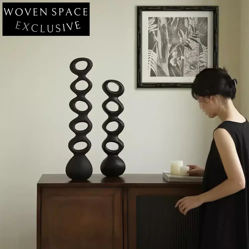 Elegant Black Oval Resin Artistic Frame Ornament for Modern Decor