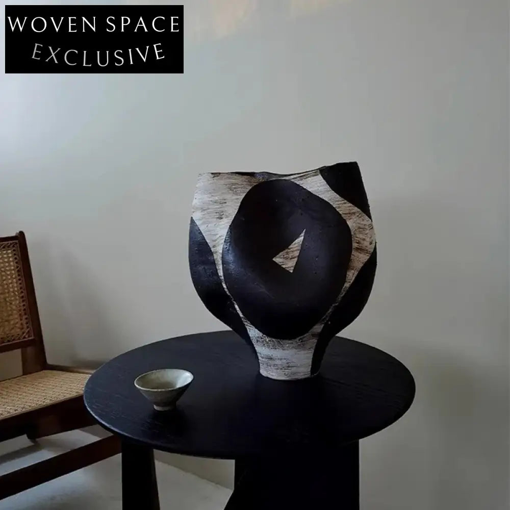 Elegant Chinese Ink Art Ceramic Vase Tabletop Decor Ornament