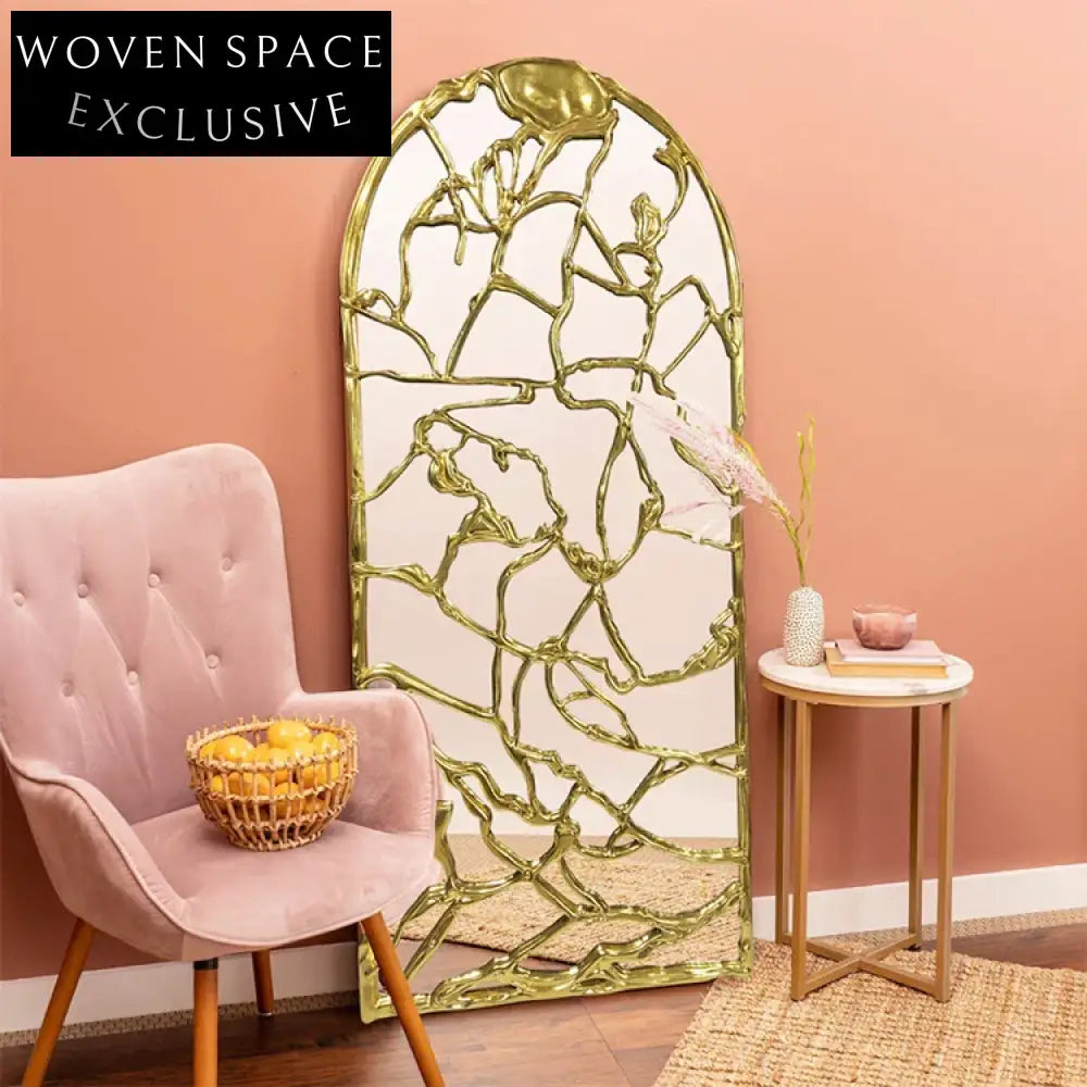 Elegant European Light Luxury Wall Art Hanging Decoration Mirror for Modern Homes