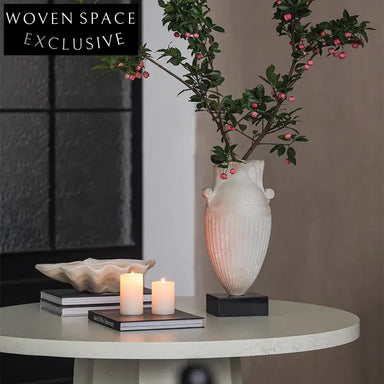 Elegant French Retro Handmade Resin Flower Vase for Console Tabletop Decor