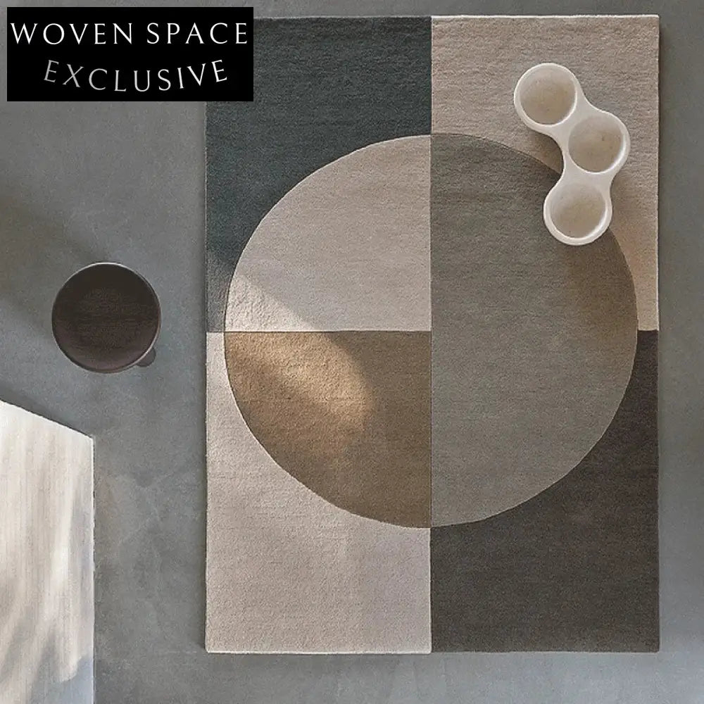 Elegant French Vintage Woolen Area Rug - Custom Made High-End Modern Carpet