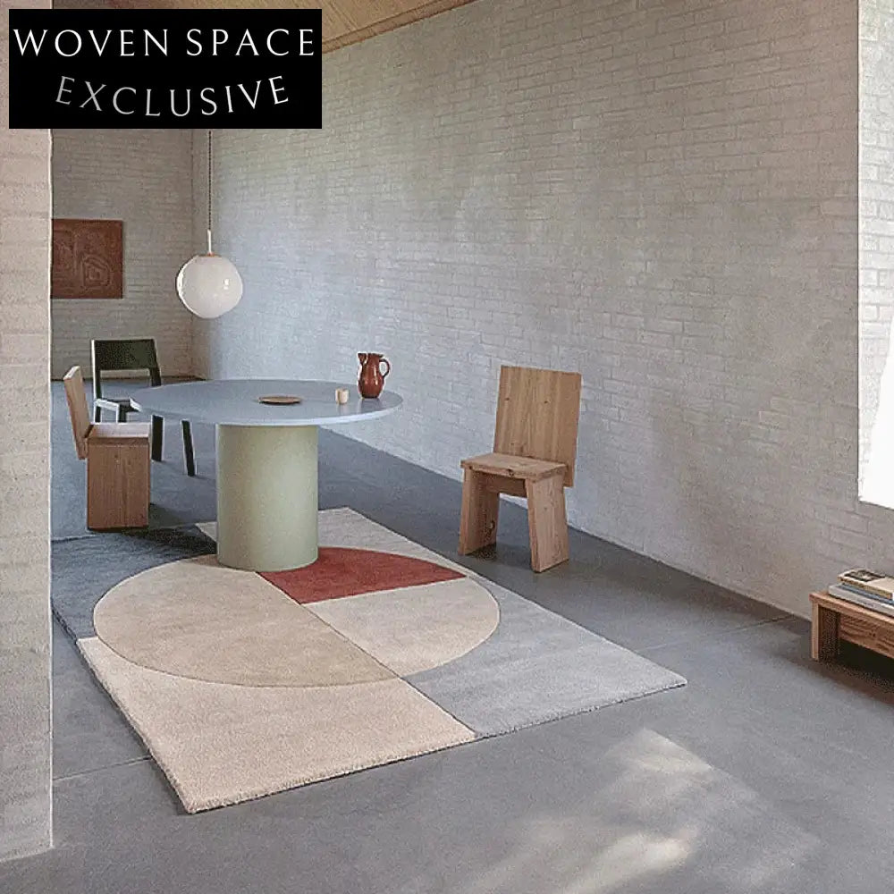 Elegant French Vintage Woolen Area Rug - Custom Made High-End Modern Carpet