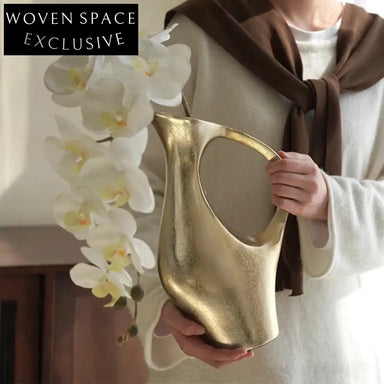 Elegant Irregular Aluminum Art Decor Vase for Modern Home & Wedding