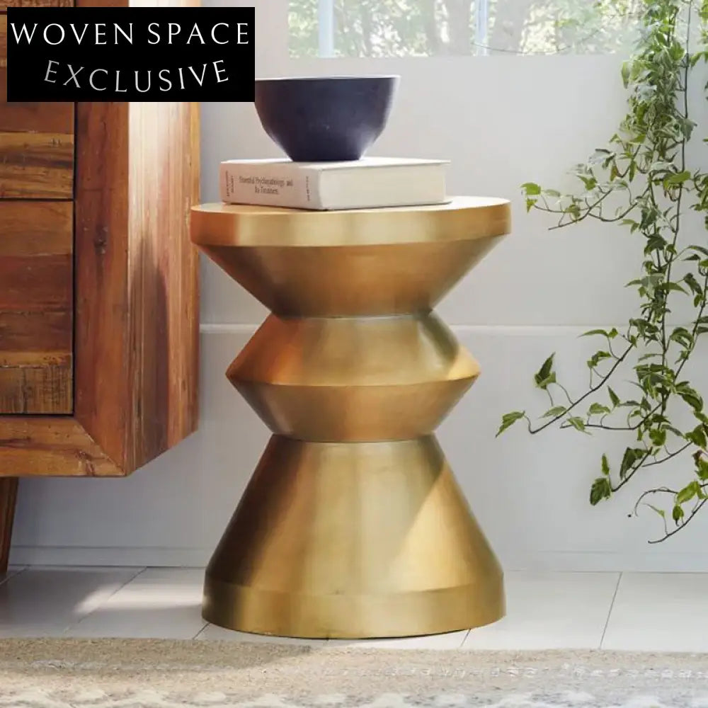 Elegant Italian Design Fiberglass Round Coffee Table Side Table