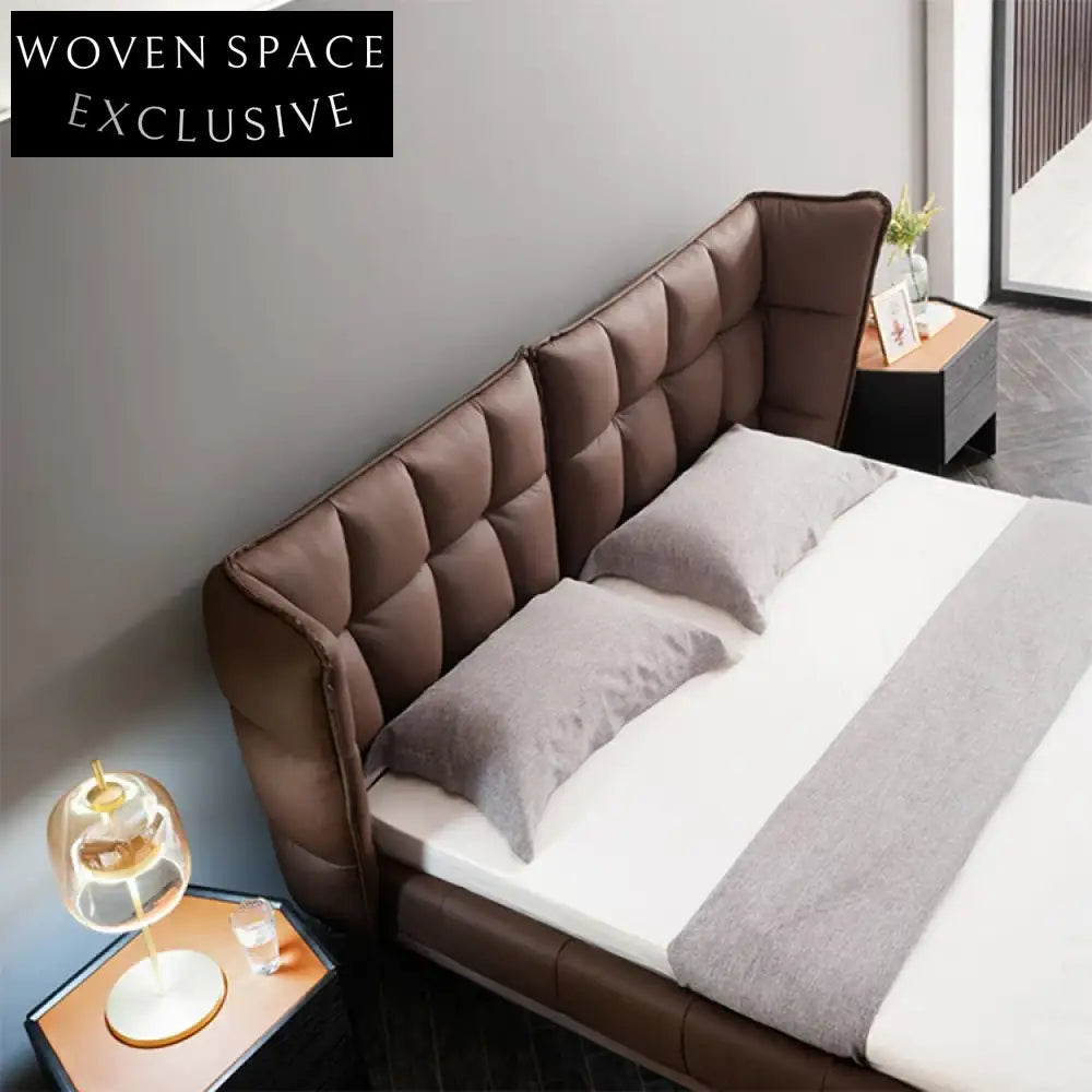 Elegant Italian Luxury Fabric Upholstered Modern King Queen Bed