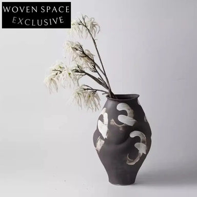 Elegant Matte Black Ceramic Flower Vase for Modern Home and Office Decor