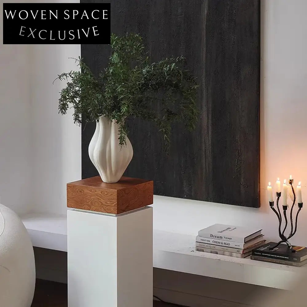 Elegant Matte Ceramic Tabletop Flower Vase for Modern Home Decor