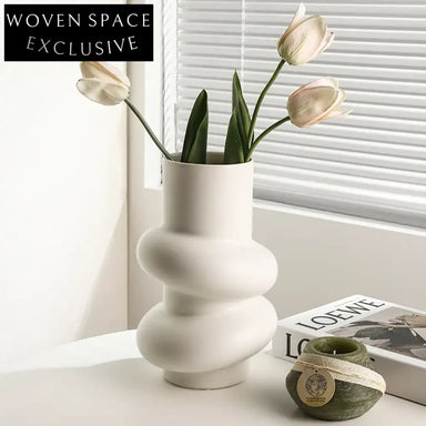 Elegant Minimalist Circle Ceramic Decorative Vase for Modern Home Decor Accents