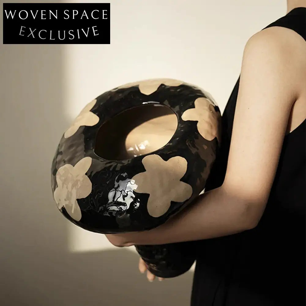 Elegant Modern Ceramic Flower Vase for Living Room Decor Centerpiece