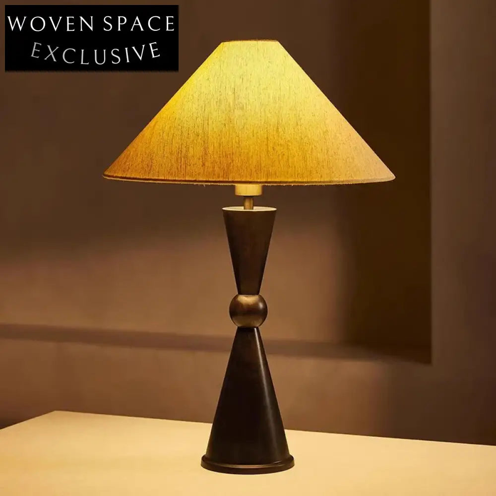 Elegant Modern Classical Wooden Base Fabric Shade Bedside Desk Table Lamp