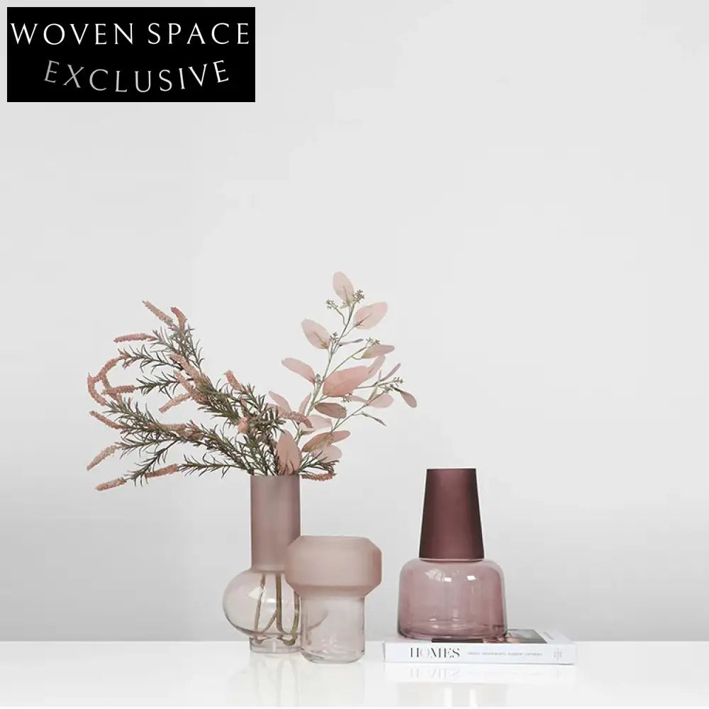 Elegant Modern Glass Cylinder Vase for Versatile Home Decor & Floral Arrangements