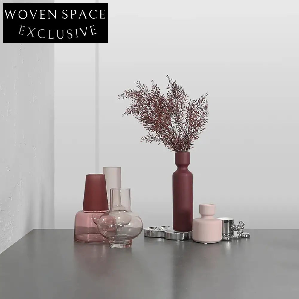 Elegant Modern Glass Cylinder Vase for Versatile Home Decor & Floral Arrangements