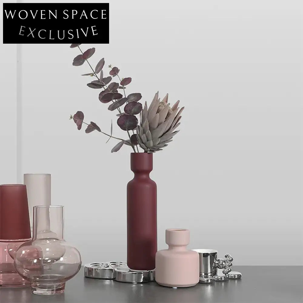 Elegant Modern Glass Cylinder Vase for Versatile Home Decor & Floral Arrangements