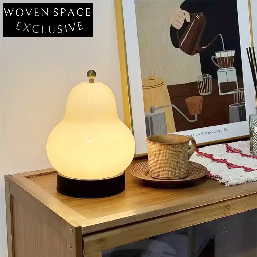 Elegant Modern Iron Frame Glass Covered Decorative Home Table Lamp Lighting