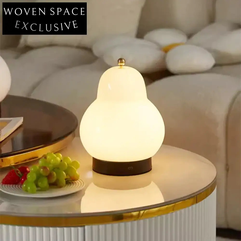 Elegant Modern Iron Frame Glass Covered Decorative Home Table Lamp Lighting