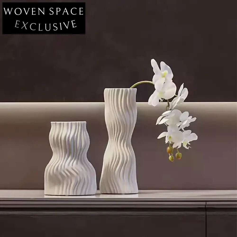 Elegant Modern Italian Ceramic Flower Vase for Console Table Decor