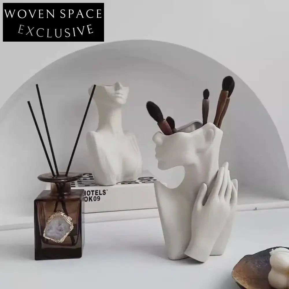 Elegant Modern Minimalist White Ceramic Abstract Figure Decorative Flower Table Vase