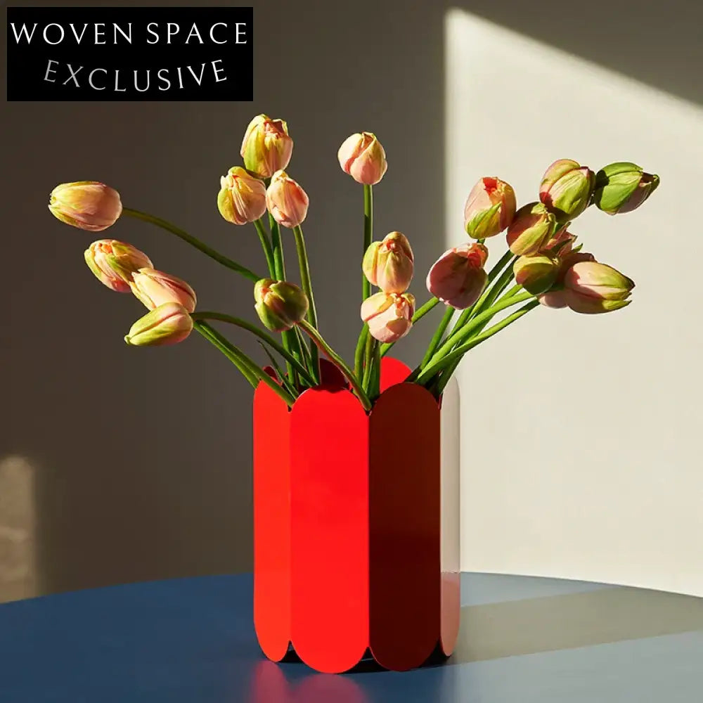 Elegant Modern Stainless Steel Flower Vase for Home or Restaurant Decor