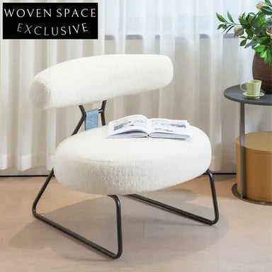 Elegant Modern Velvet Fabric Dining Leisure Chair with Curved Back Metal Legs