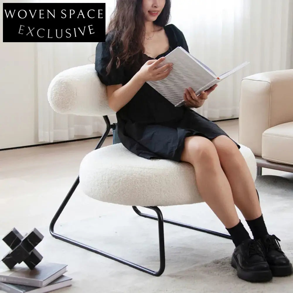 Elegant Modern Velvet Fabric Dining Leisure Chair with Curved Back Metal Legs