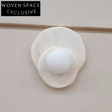 Elegant Natural Marble Round LED Wall Sconce for Modern Interior Ambient Lighting Fixture