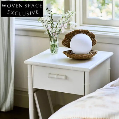 Elegant Nordic LED Glass Pearl Table Lamp for Bedside and Sofa Corner