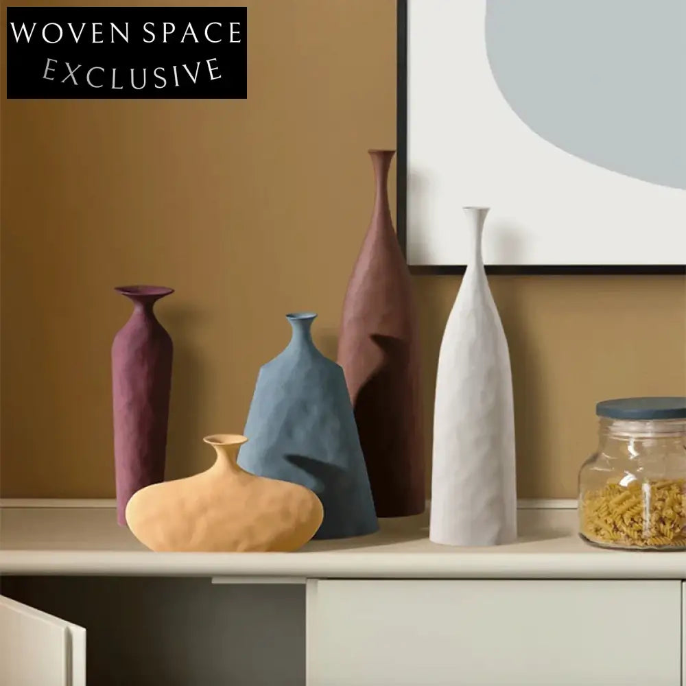 Elegant Nordic Matte Ceramic Flower Vase for Modern Home Decor Accents