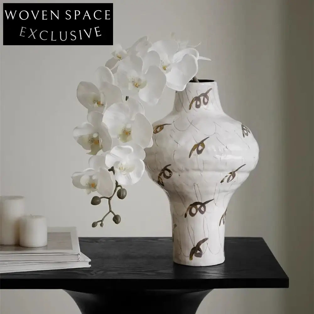 Elegant Nordic Modern Ceramic Tabletop Flower Vase for Home Wedding Decor