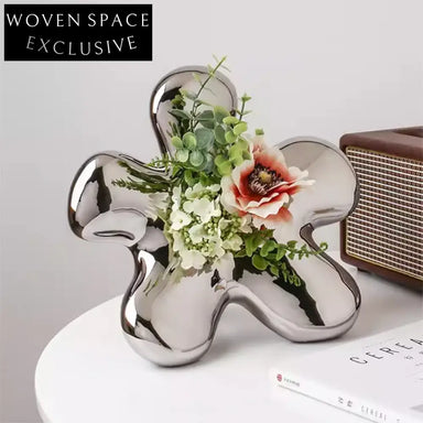 Elegant Nordic Star Ceramic Art Decorative Vase for Modern Homes