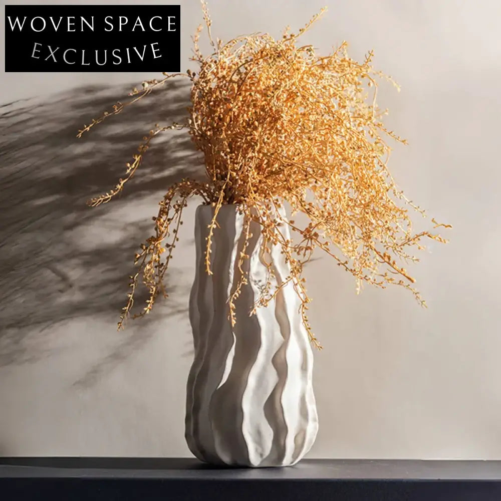 Elegant Nordic White Ceramic Flower Vase for Modern Home Decor Accents