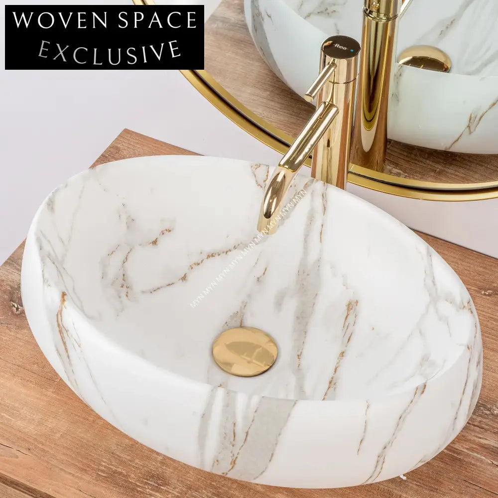 Elegant Oval Glossy Ceramic Countertop Wash Basin for Modern Bathrooms