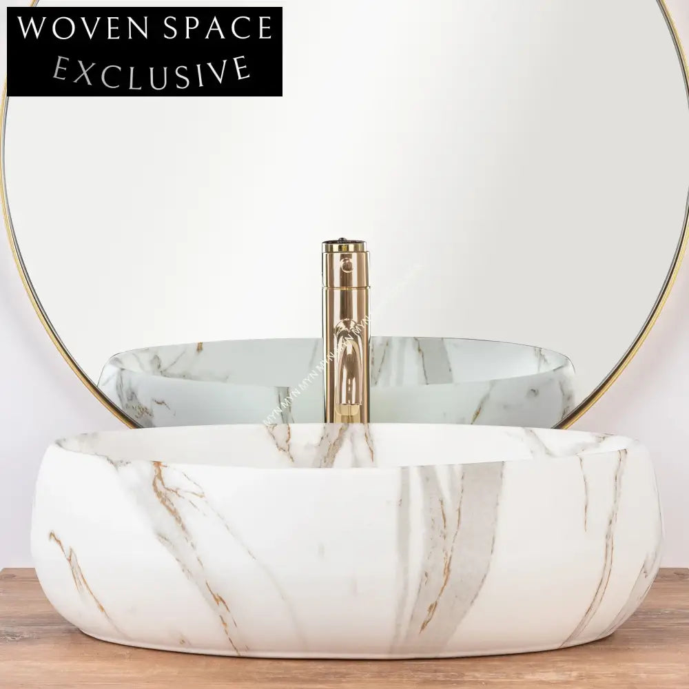 Elegant Oval Glossy Ceramic Countertop Wash Basin for Modern Bathrooms
