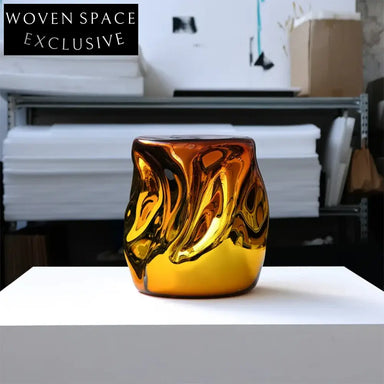 Elegant Resin Round Coffee Table, Nordic Style Sofa Side Accent Table