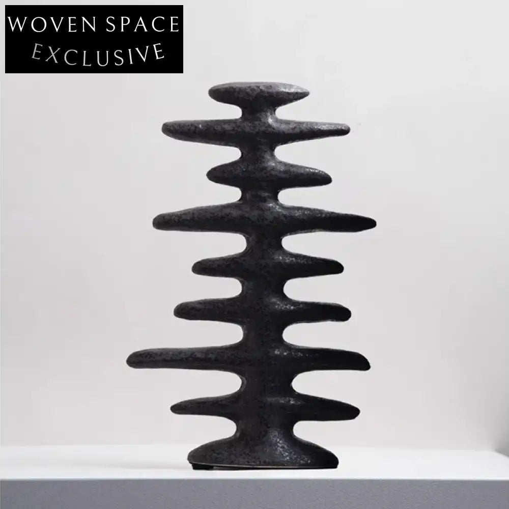 Elegant Retro Minimalist Ceramic Tabletop Art Deco Figurine for Modern Home Decor