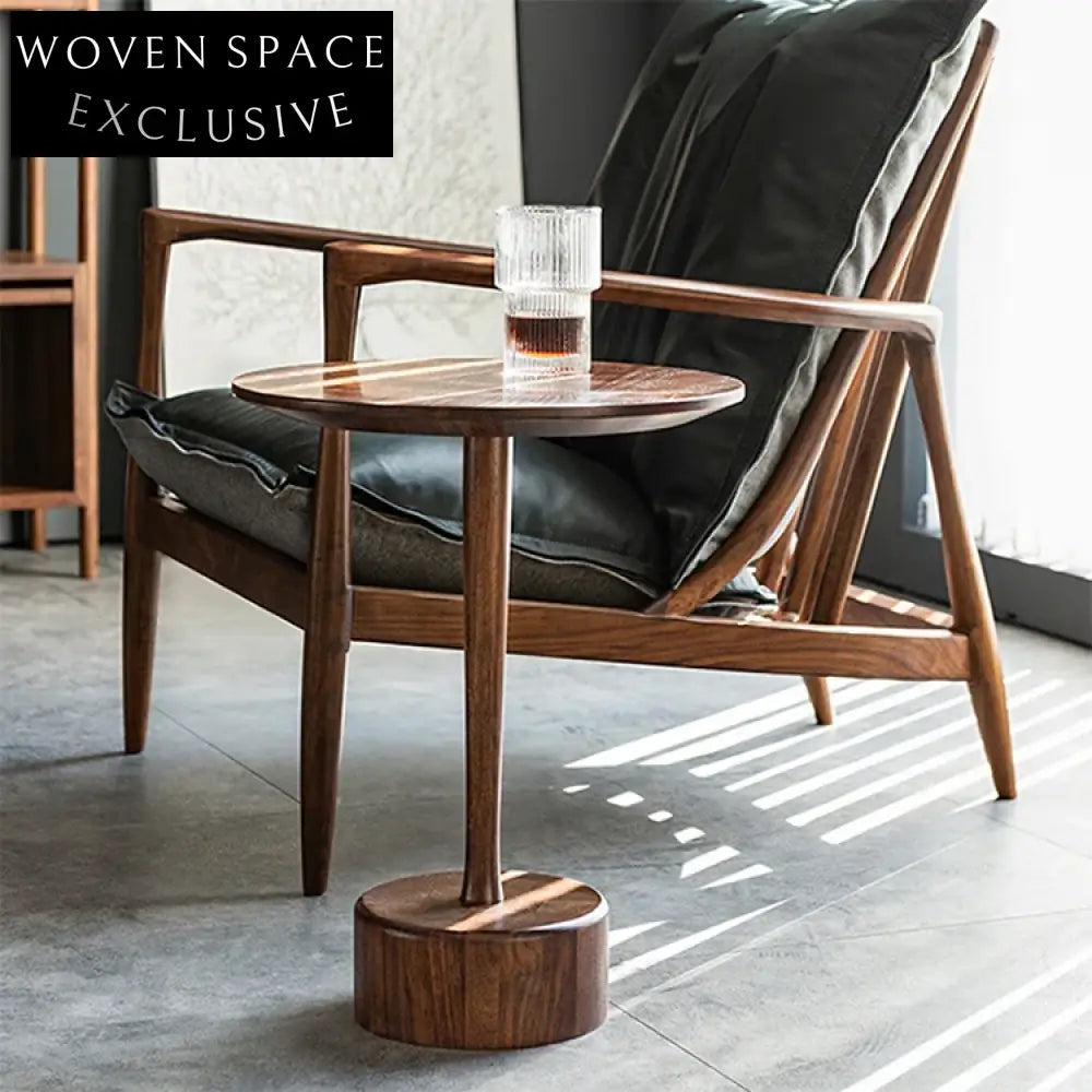 Elegant Retro Solid Wood Round End Table for Living Room